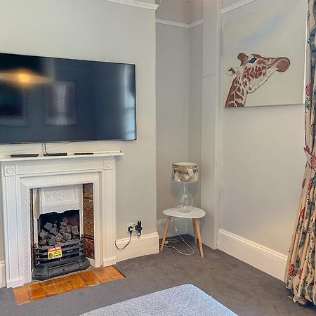 Arden Villa, Sleeps 8, Moments From The Golden Sandy Beach Of Ryde Ryde  Eksteriør bilde
