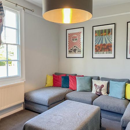Arden Villa, Sleeps 8, Moments From The Golden Sandy Beach Of Ryde Ryde  Eksteriør bilde