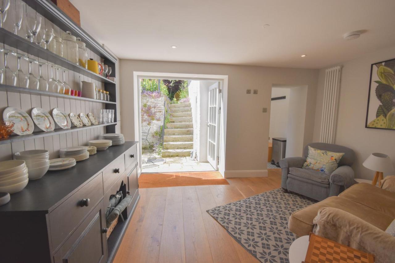 Arden Villa, Sleeps 8, Moments From The Golden Sandy Beach Of Ryde Ryde  Eksteriør bilde