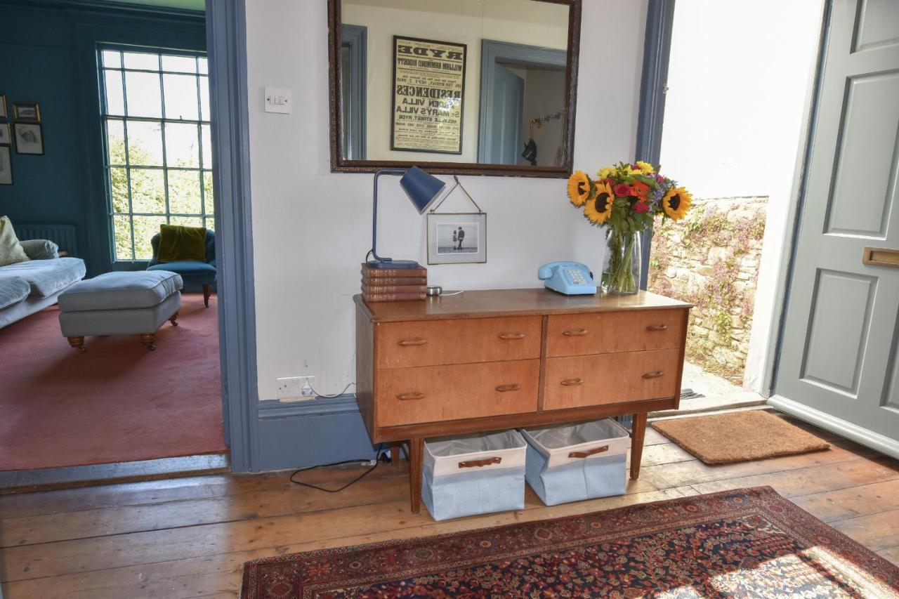 Arden Villa, Sleeps 8, Moments From The Golden Sandy Beach Of Ryde Ryde  Eksteriør bilde