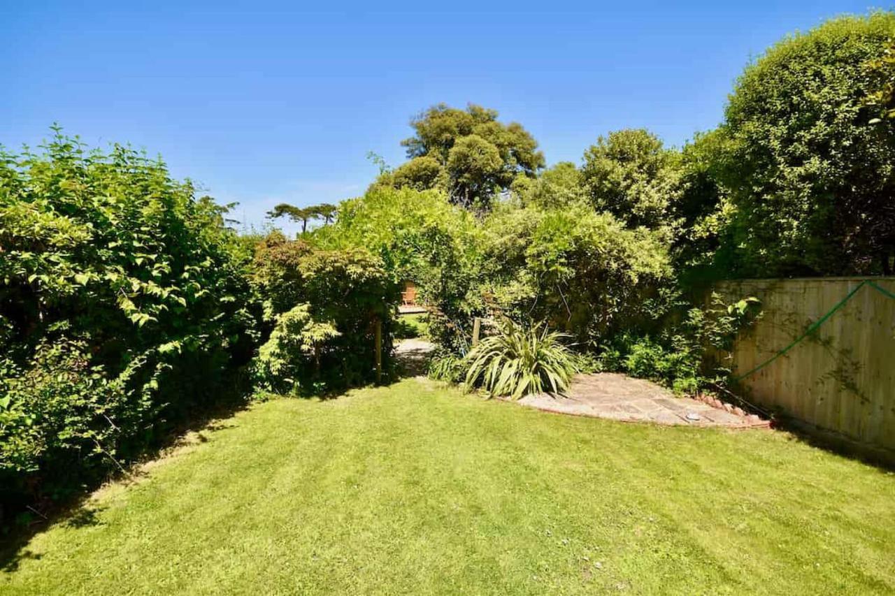 Arden Villa, Sleeps 8, Moments From The Golden Sandy Beach Of Ryde Ryde  Eksteriør bilde